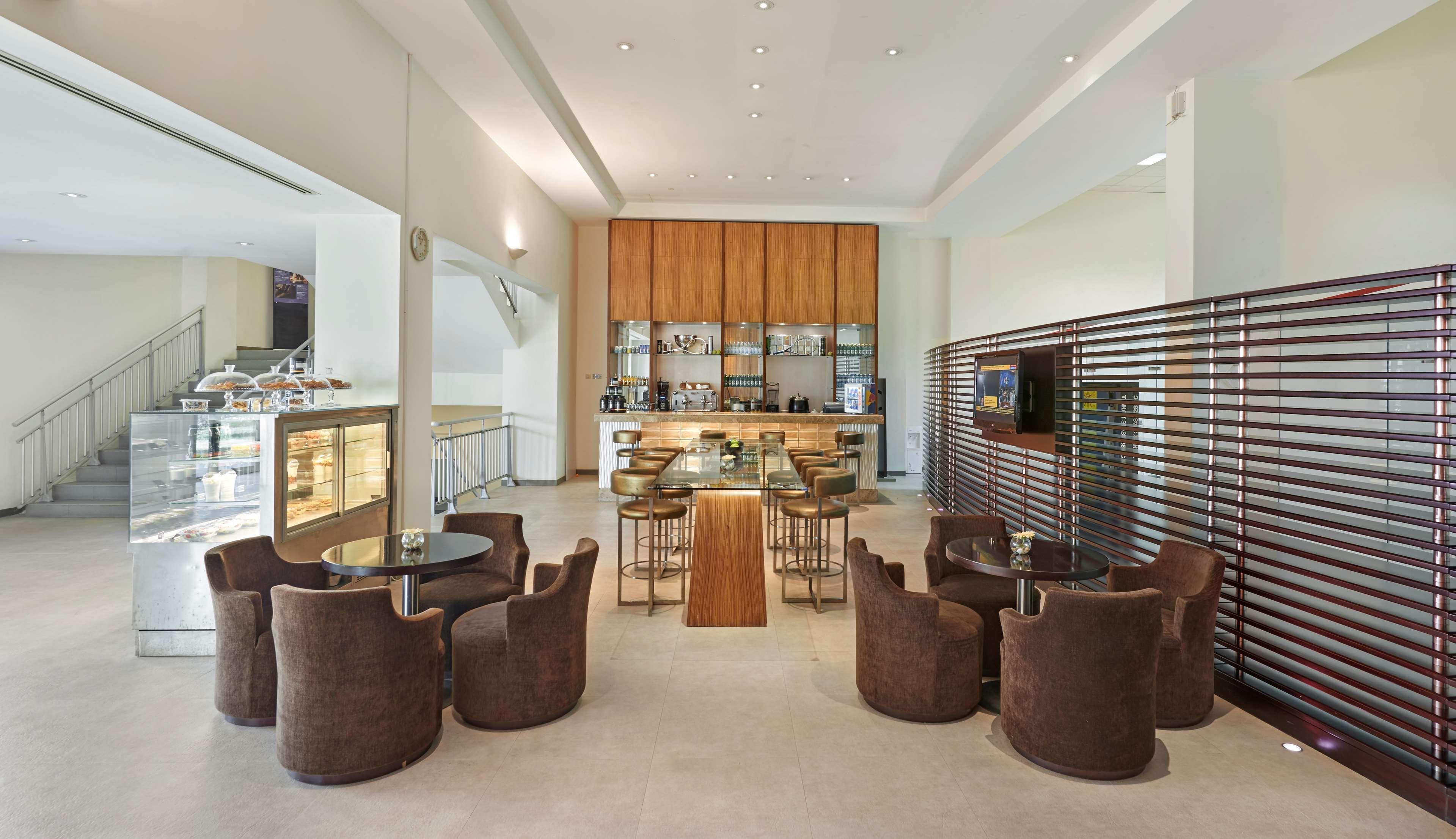 Hyatt Regency Baku Hotel Bagian luar foto